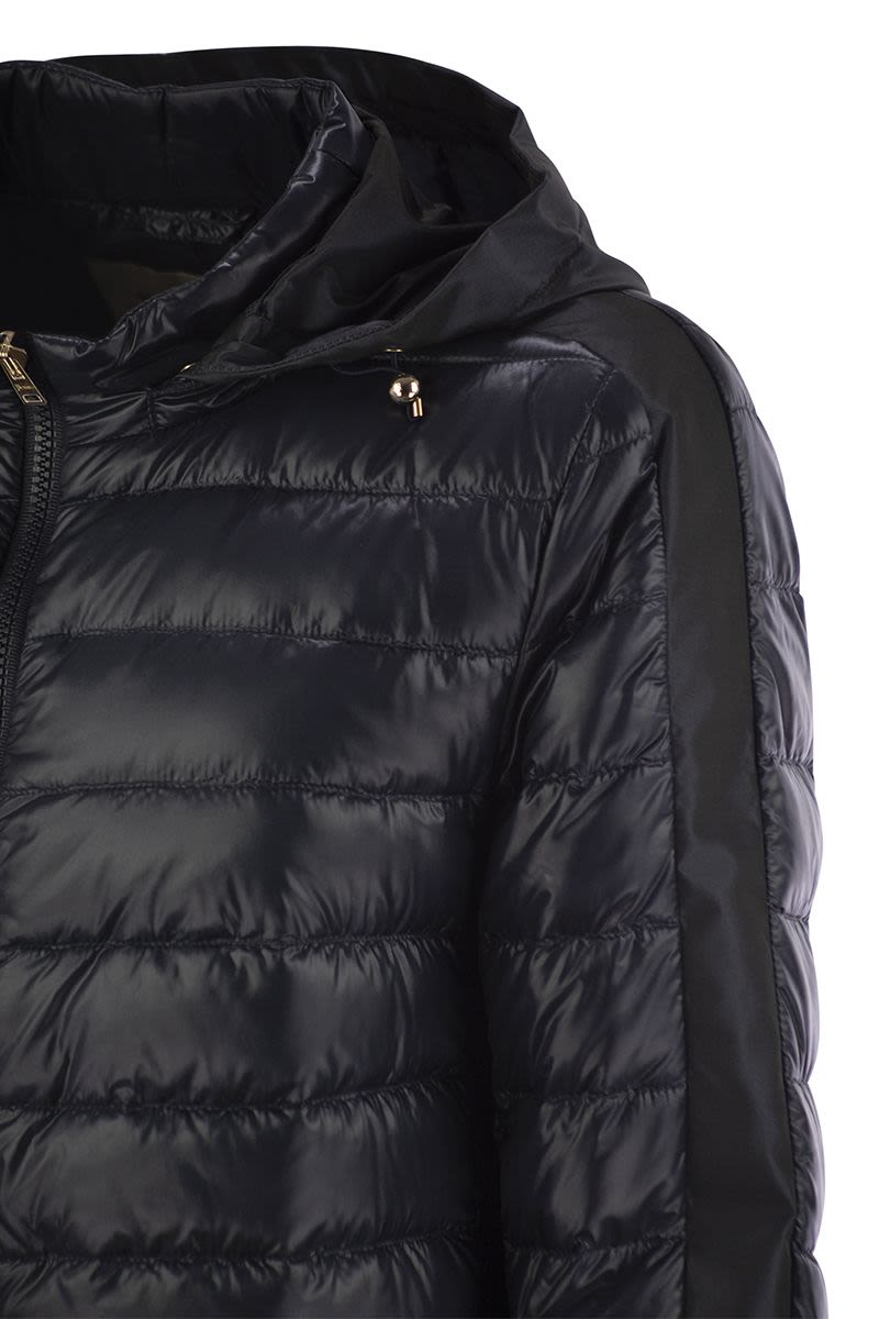 Down jacket in ultralight nylon and techno taffeta