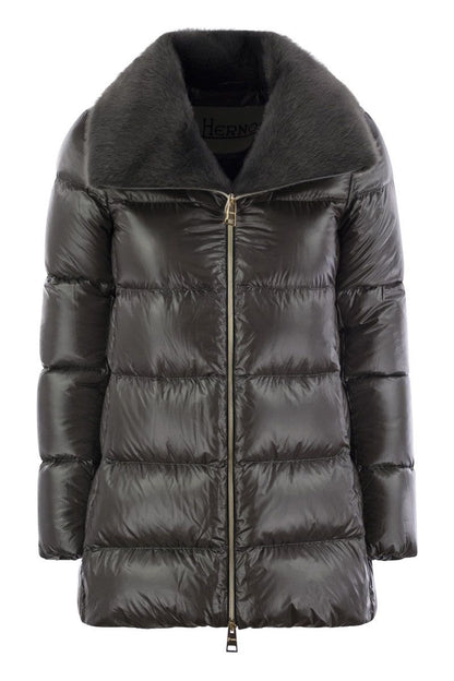 Down jacket with cruelty-free fur details