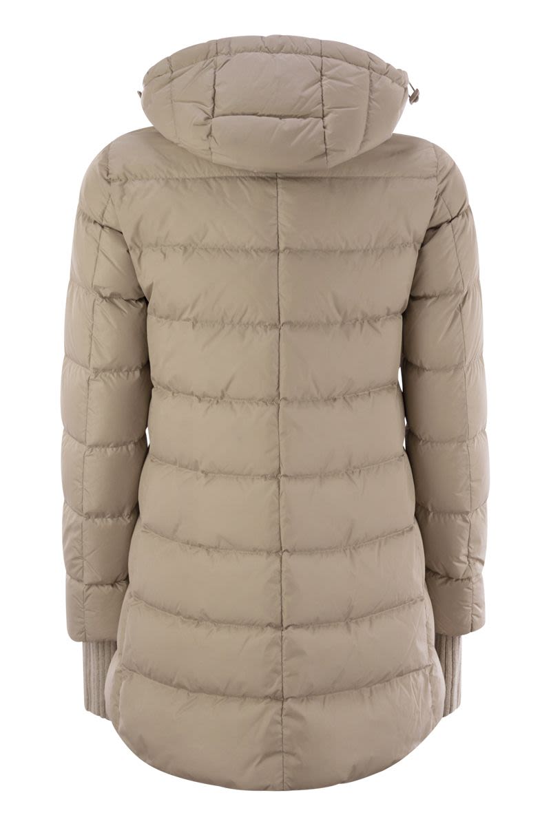 Medium down jacket with hood