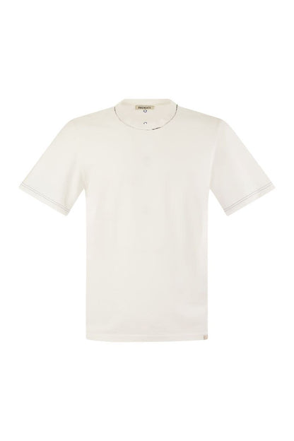 Short-sleeved cotton t-shirt