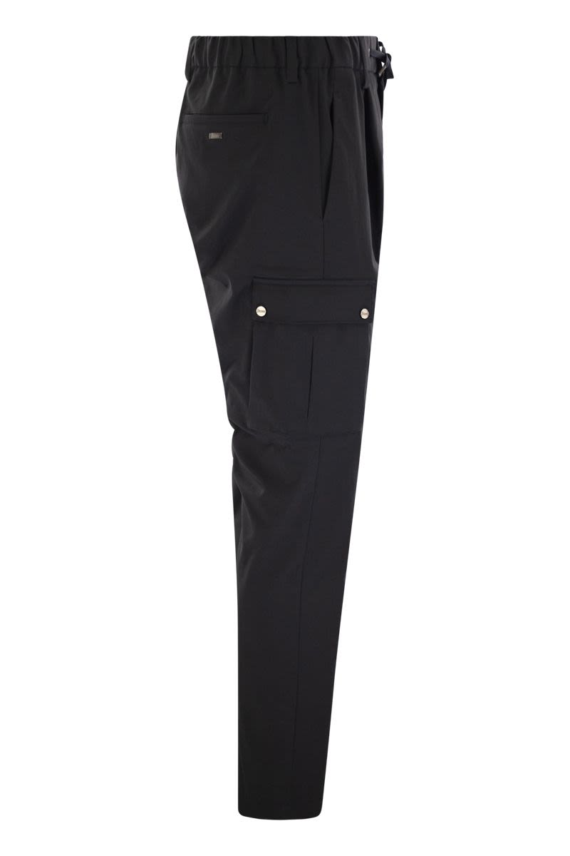 Mechanical stretch twill cargo trousers