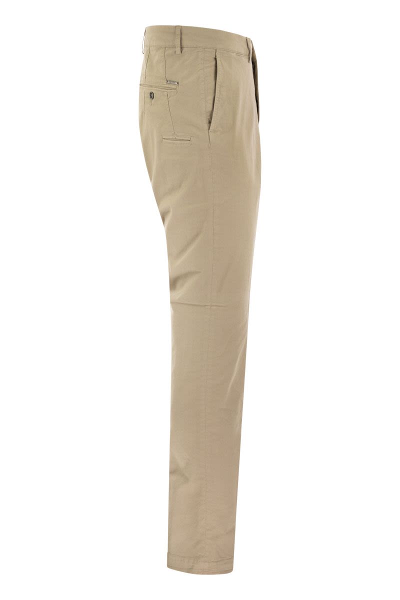 Stretch cotton gabardine chino trousers