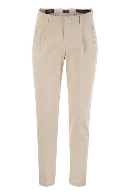 Cotton trousers with darts