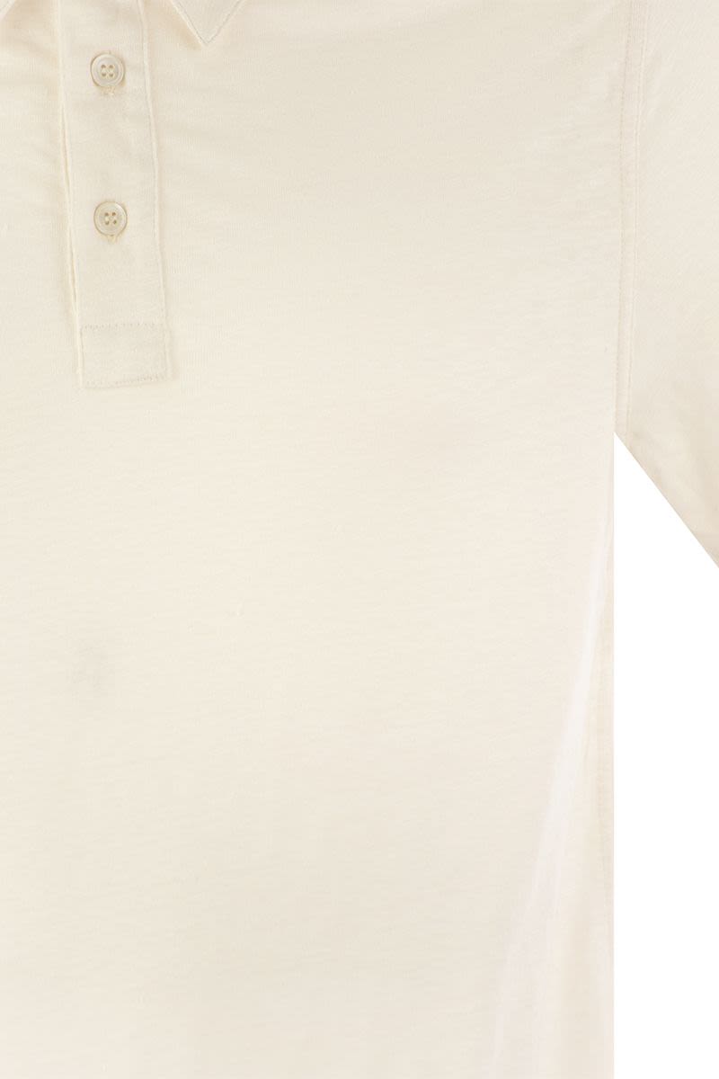 Linen short-sleeved polo shirt