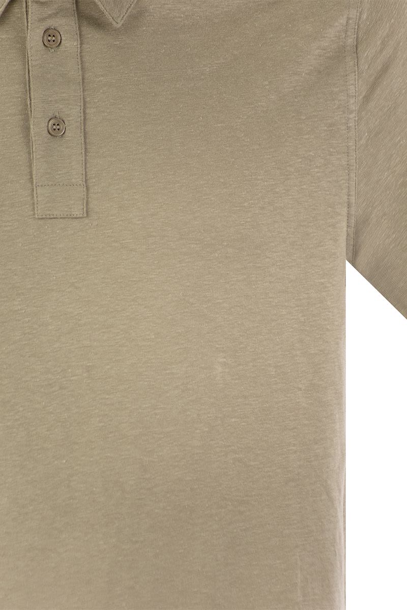 Linen short-sleeved polo shirt