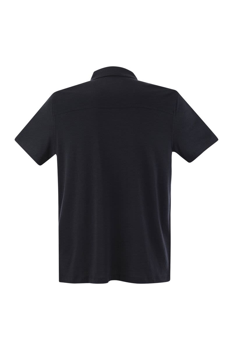 Short-sleeved polo shirt in lyocell