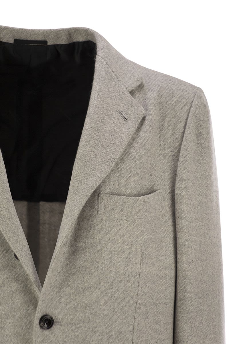 Single-breasted cashmere jacket