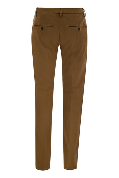 SPIRITISSIMO - Regular chino trousers in light gabardine