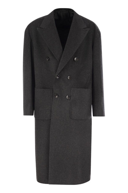 Double-breasted coat in virgin wool