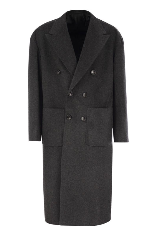 Double-breasted coat in virgin wool