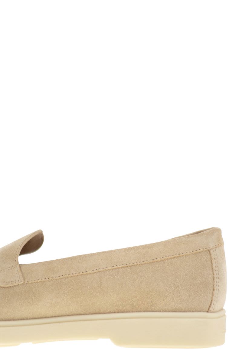 Suede moccasin