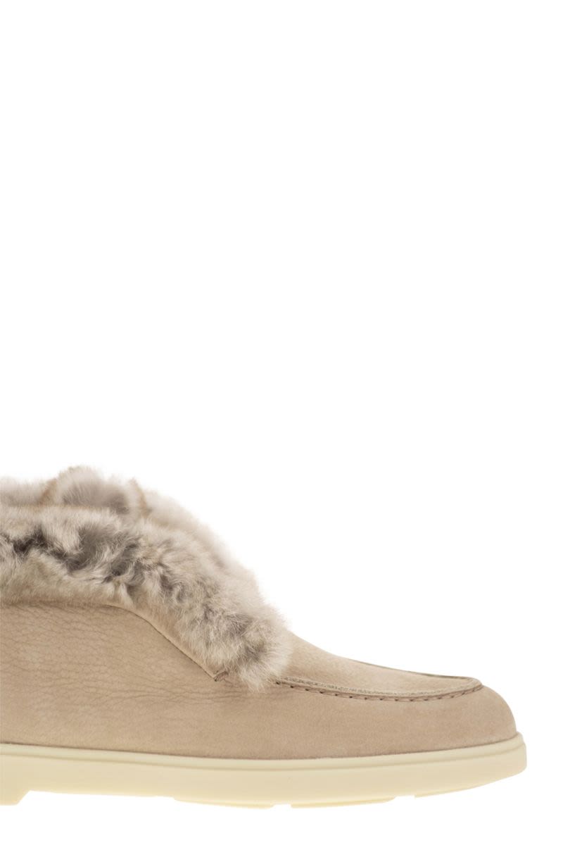 Desert boot in nubuck with fur