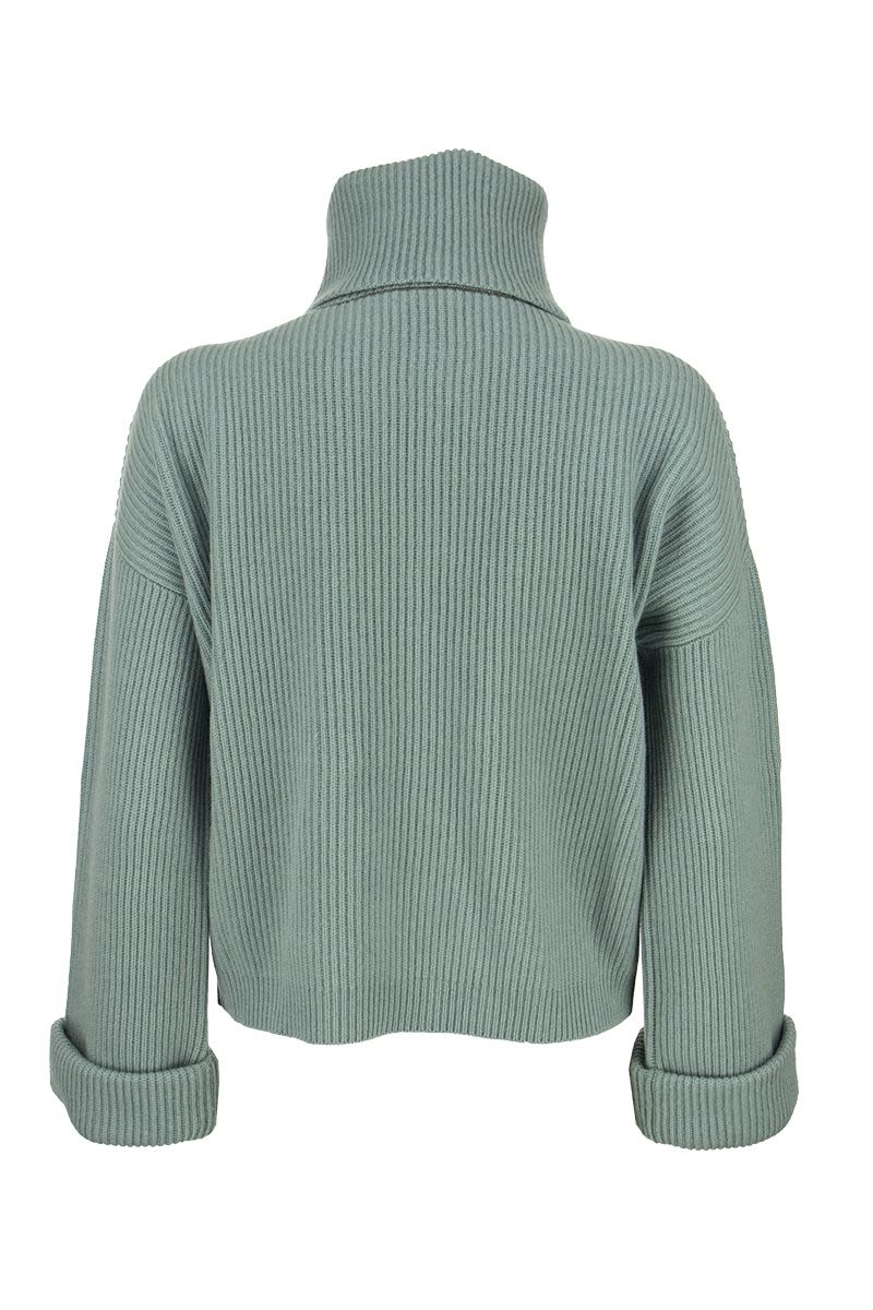 Cashmere turtleneck sweater with monile - VOGUERINI