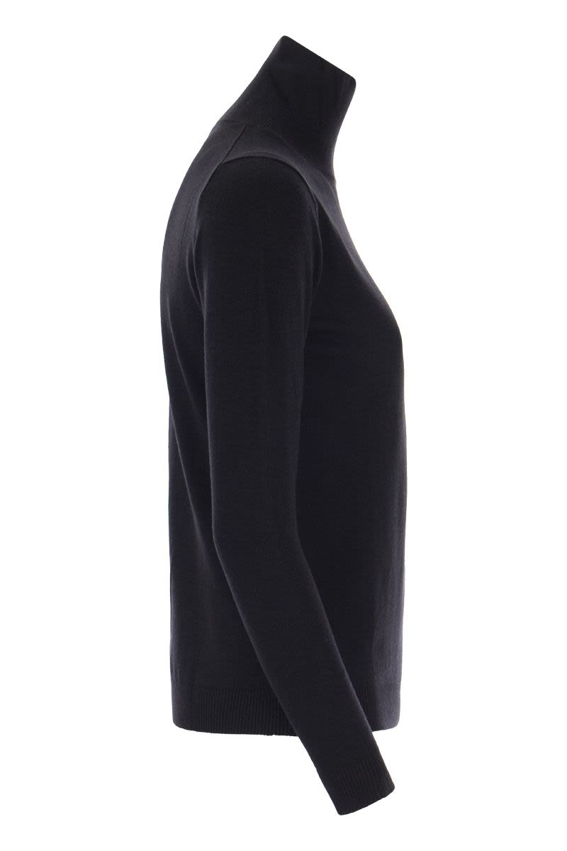 KIKU - Turtleneck sweater in wool and silk - VOGUERINI