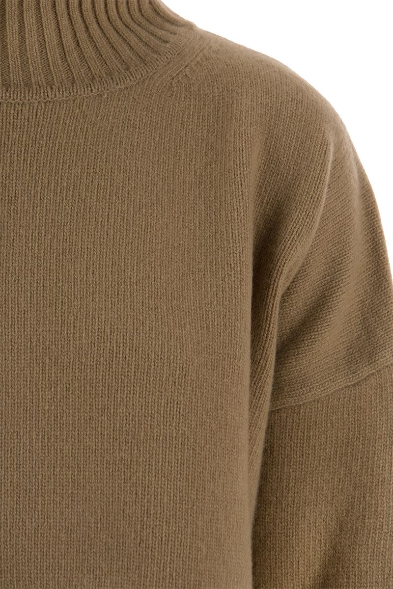 BENITO - Wool turtleneck knitwear - VOGUERINI