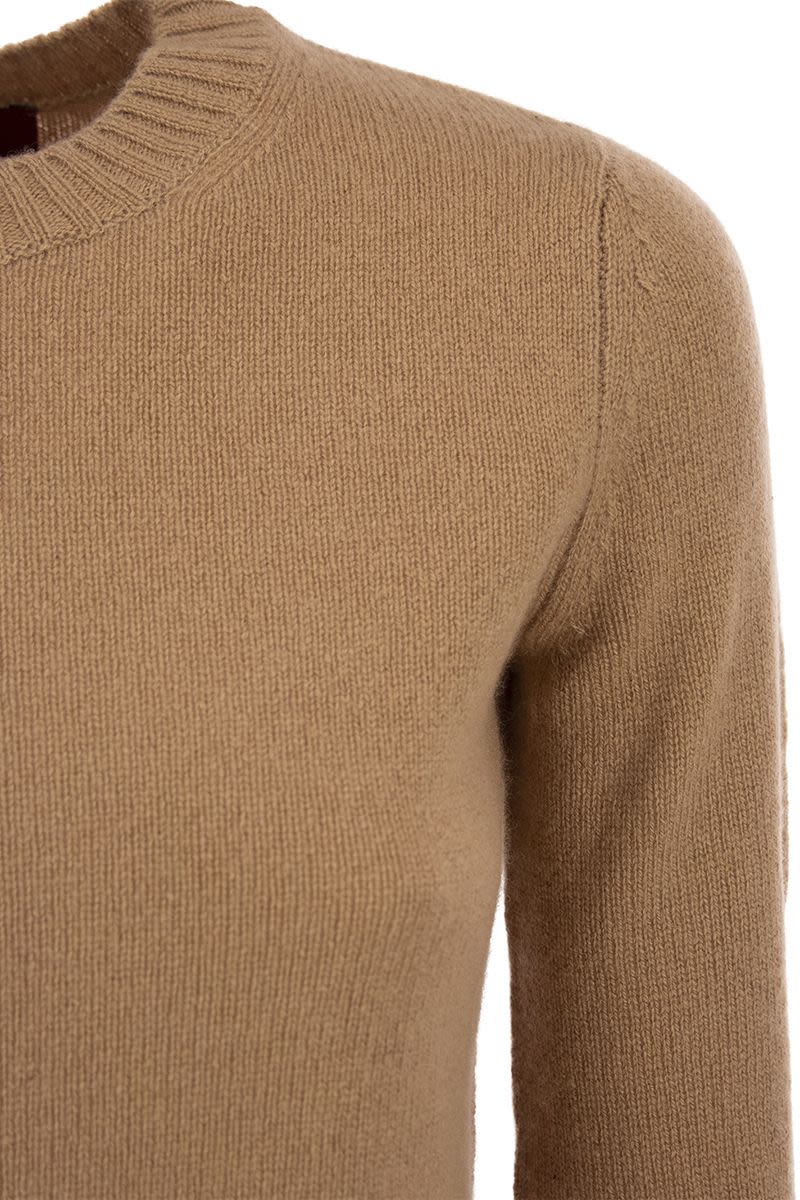 GIOTTO - Crew-neck jumper in cashmere yarn - VOGUERINI