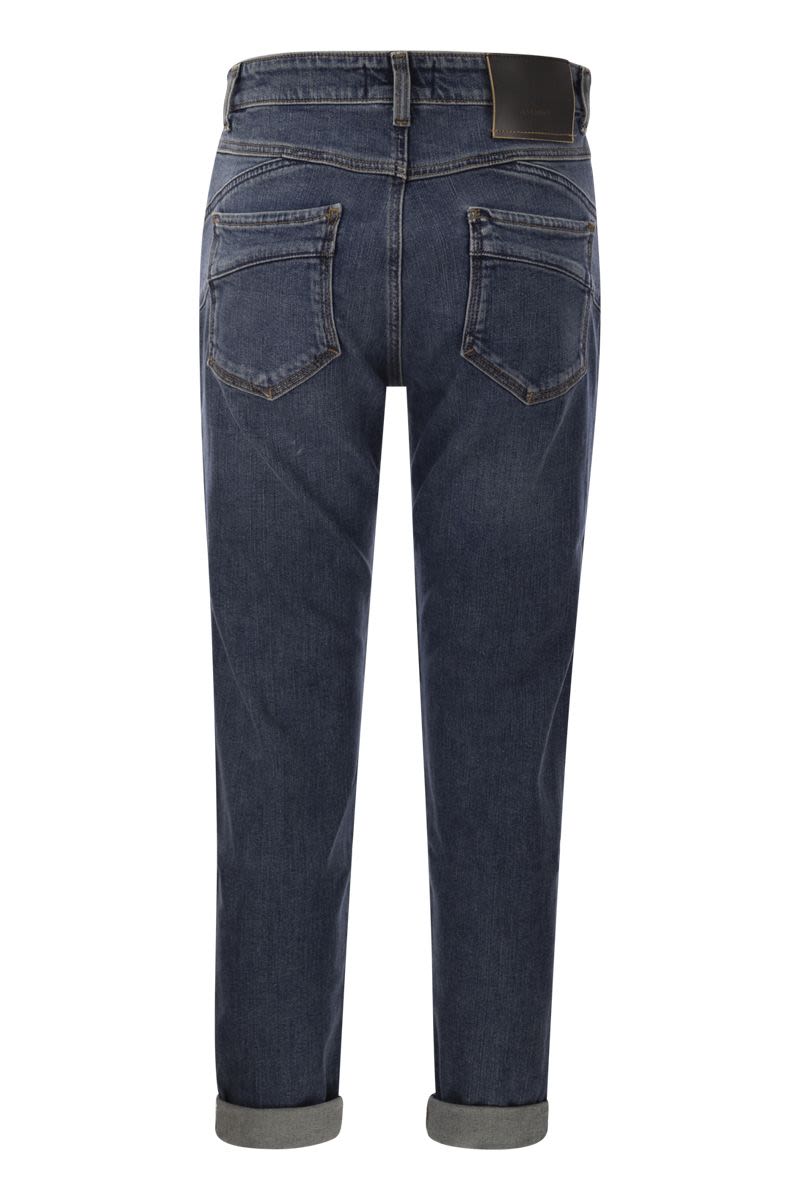 NAVATA - Perfect fit denim with boyfriend line - VOGUERINI