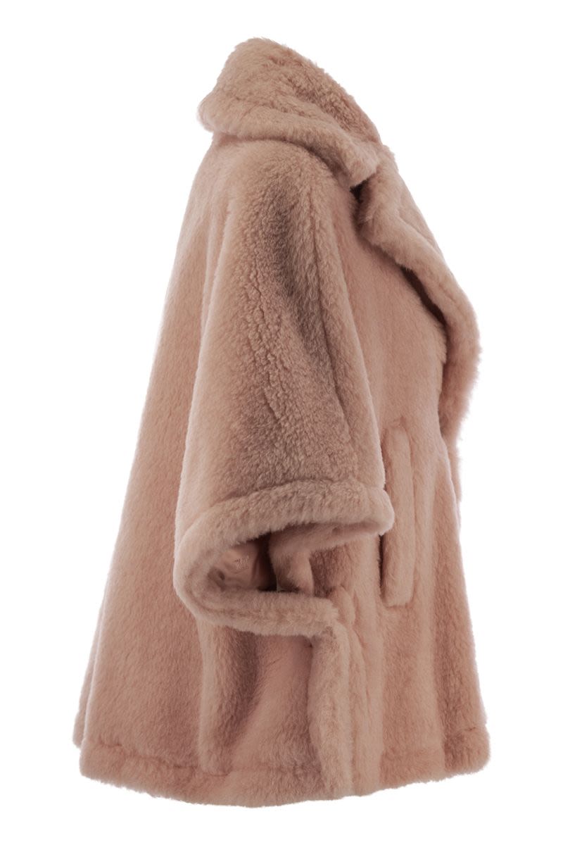 ALEGGIO - Short cape in Teddy fabric - VOGUERINI