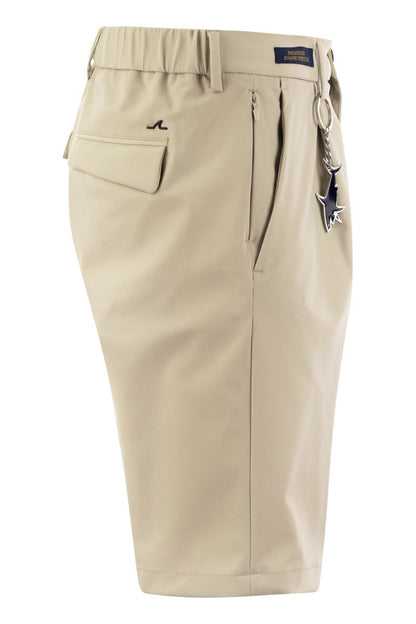 Dynamic stretch bermuda shorts