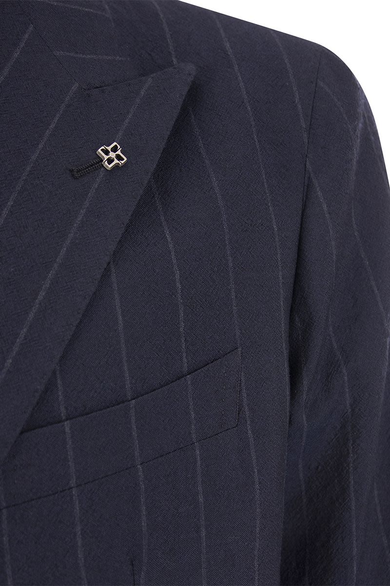 Double-breasted pinstripe suit - VOGUERINI