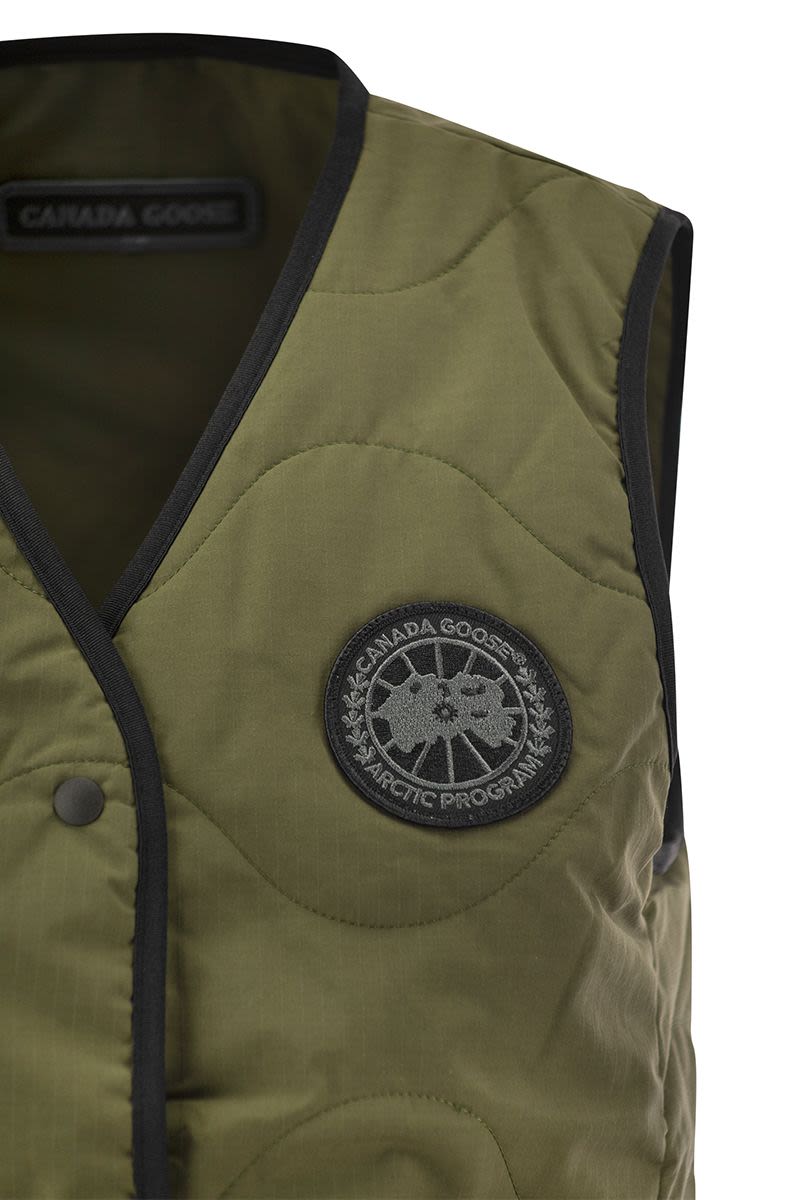 ANNEX LINER - Vest with black badge - VOGUERINI