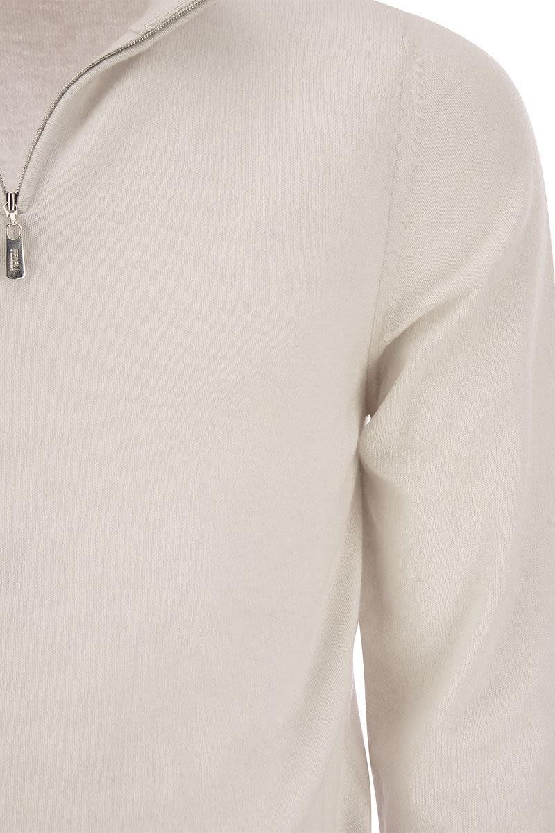 High-necked cashmere jumper with zip - VOGUERINI