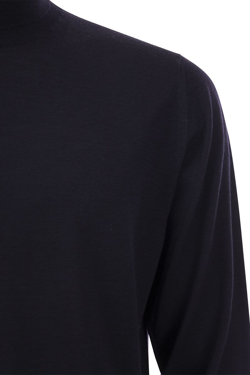 Turtleneck sweater in virgin wool - VOGUERINI