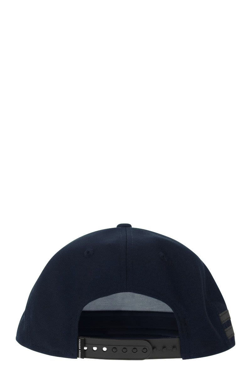 SNAPBACK - Hat with visor - VOGUERINI