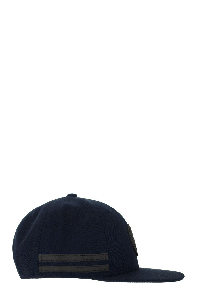 SNAPBACK - Hat with visor - VOGUERINI