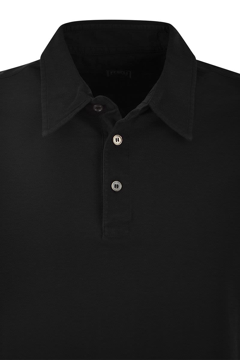 Short-sleeved cotton polo shirt