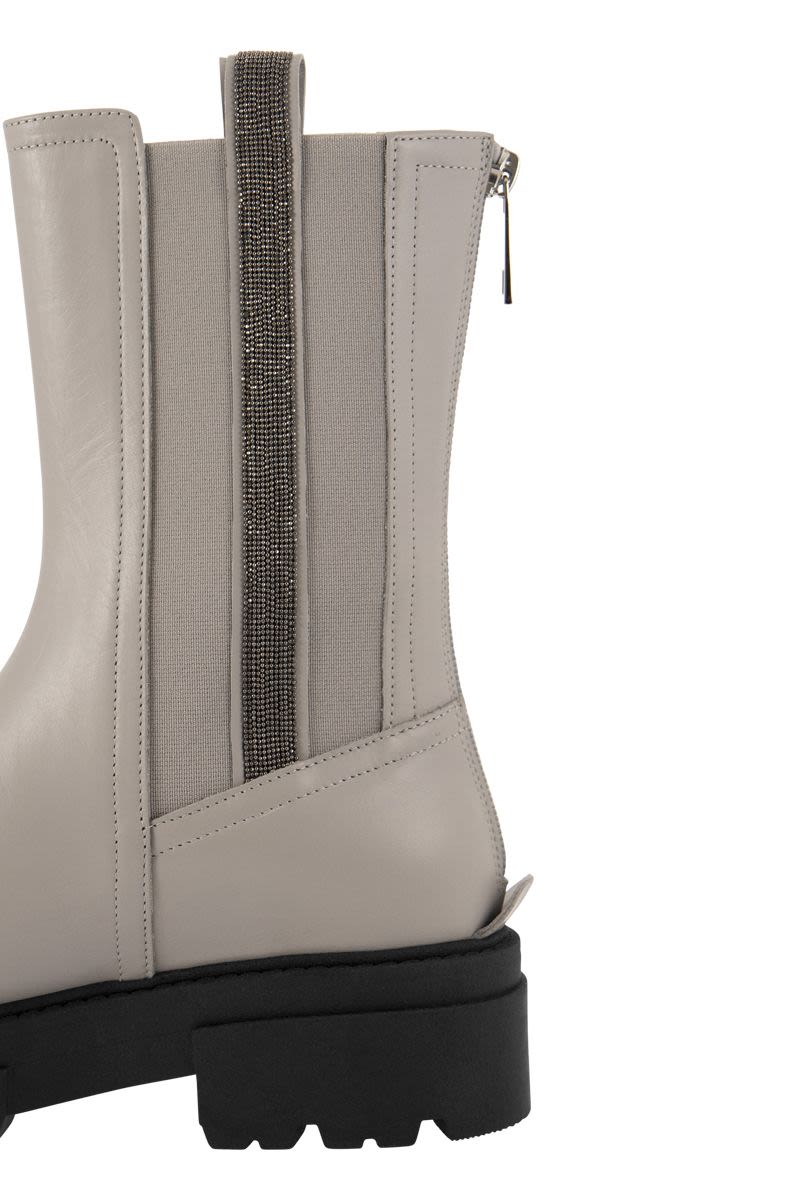 Leather boot with shiny band - VOGUERINI