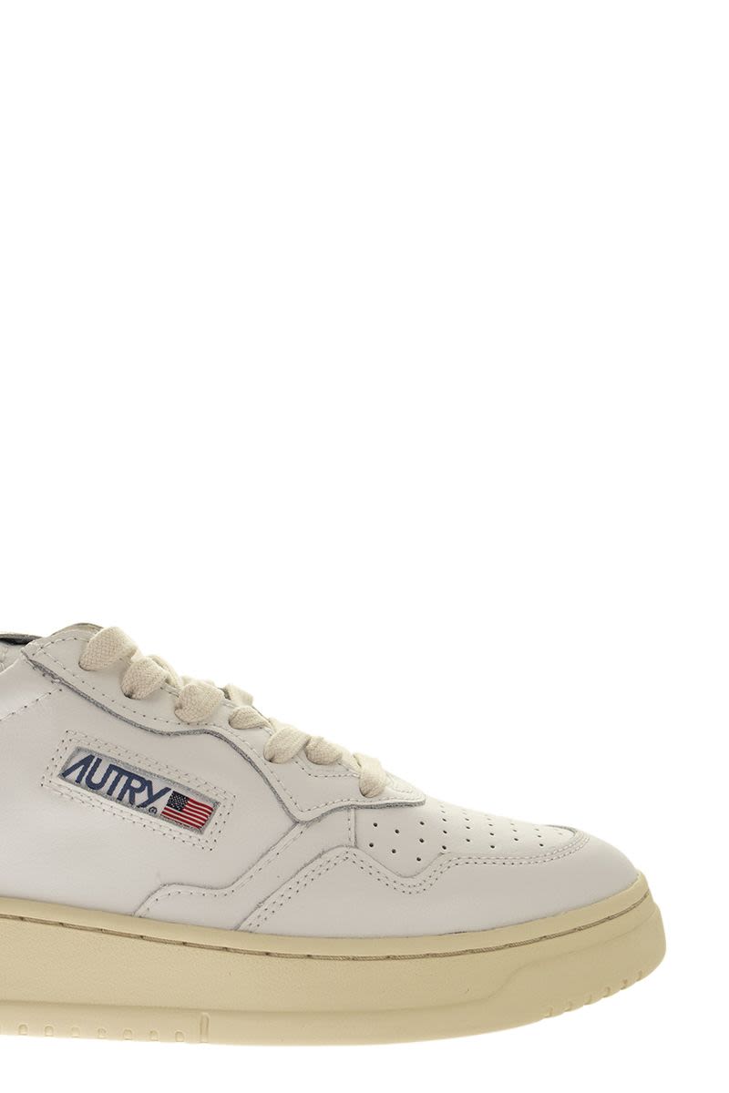 MEDALIST LOW - Leather Sneakers - VOGUERINI