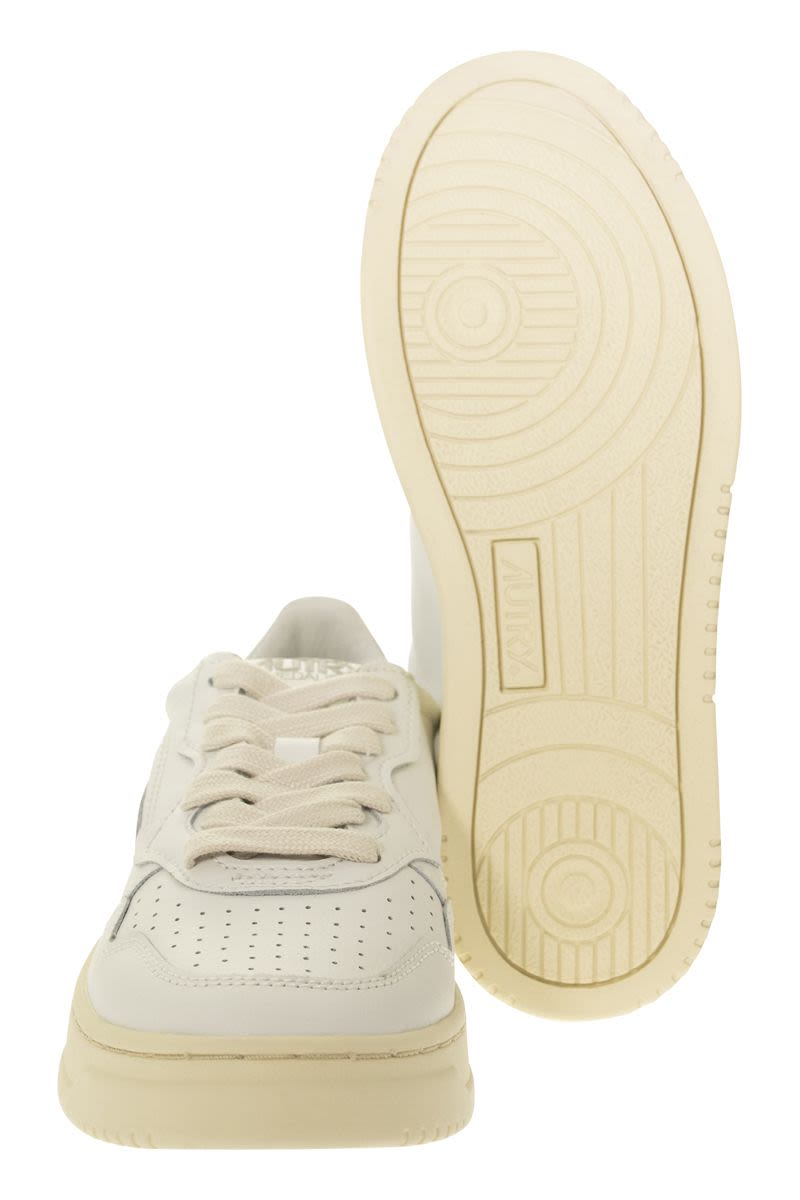 MEDALIST LOW - Leather Sneakers - VOGUERINI