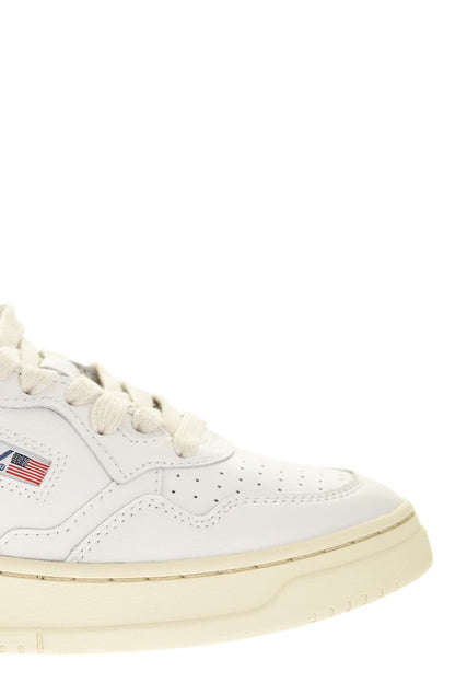 MEDALIST LOW - Leather Sneakers - VOGUERINI