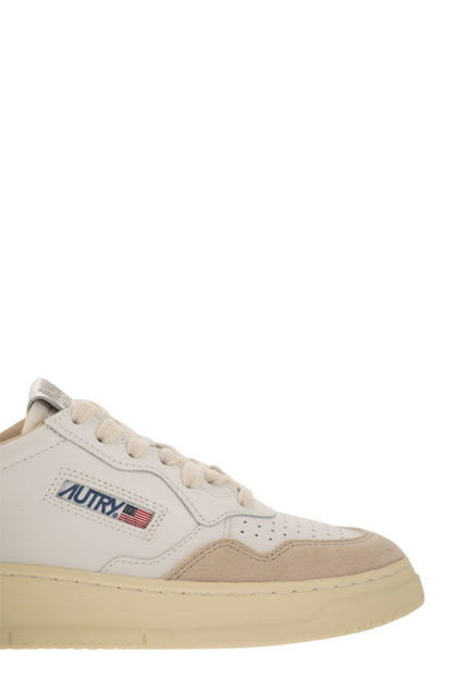 MEDALIST LOW - Leather Sneakers