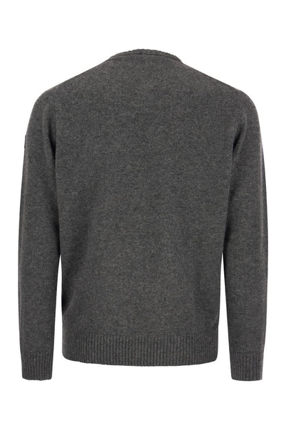 Wool crew neck with arm patch - VOGUERINI