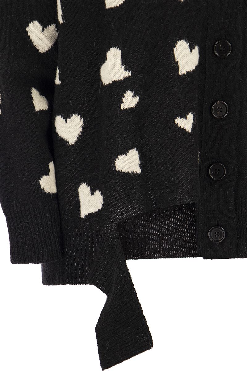 Long wool cardigan with Bunch of Hearts motif - VOGUERINI