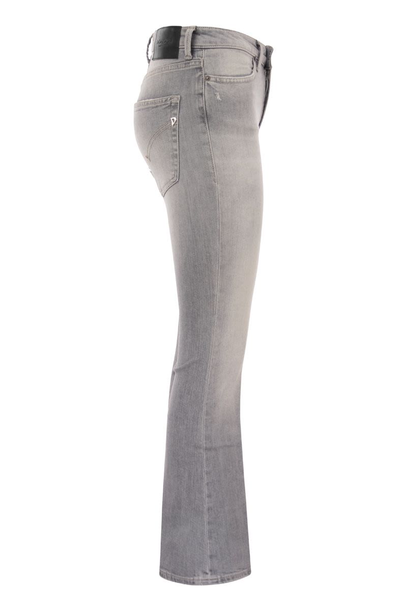 MANDY - Super skinny bootcut jeans in stretch denim - VOGUERINI