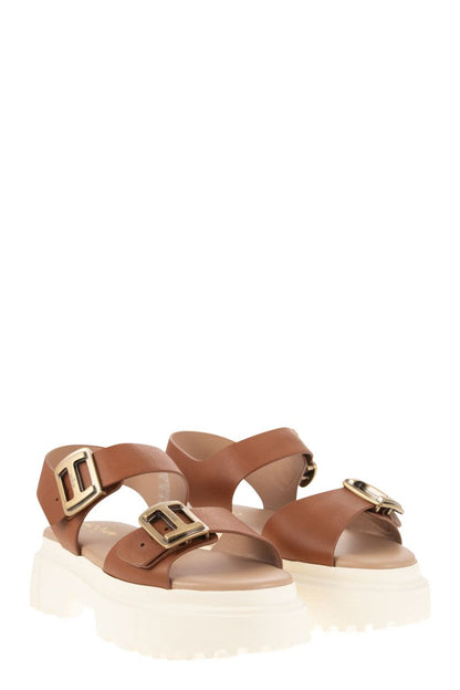 H644 - Sandal with two buckles - VOGUERINI