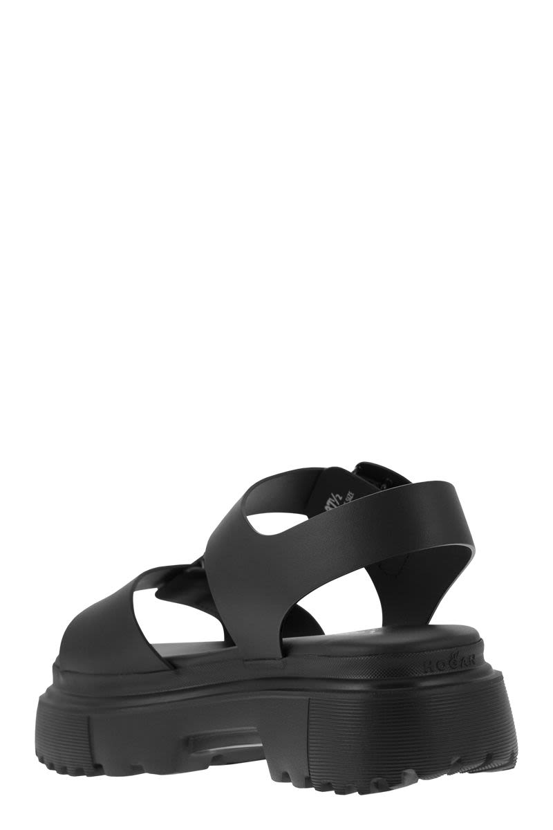 H644 - Sandal with two buckles - VOGUERINI