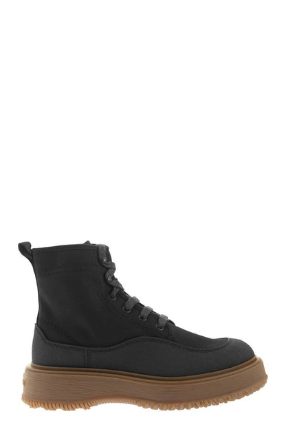 Untraditional - Laced boot - VOGUERINI