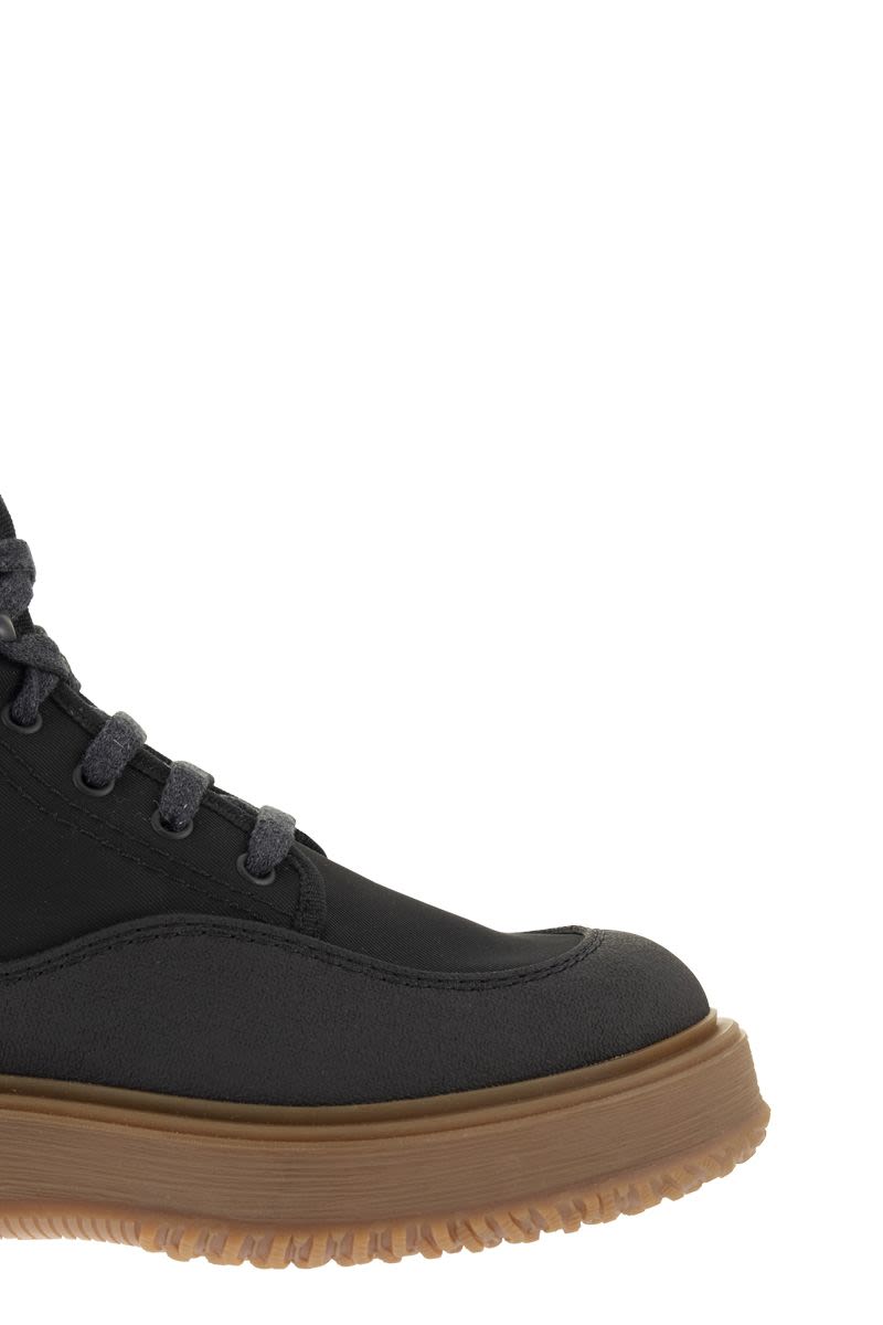 Untraditional - Laced boot - VOGUERINI