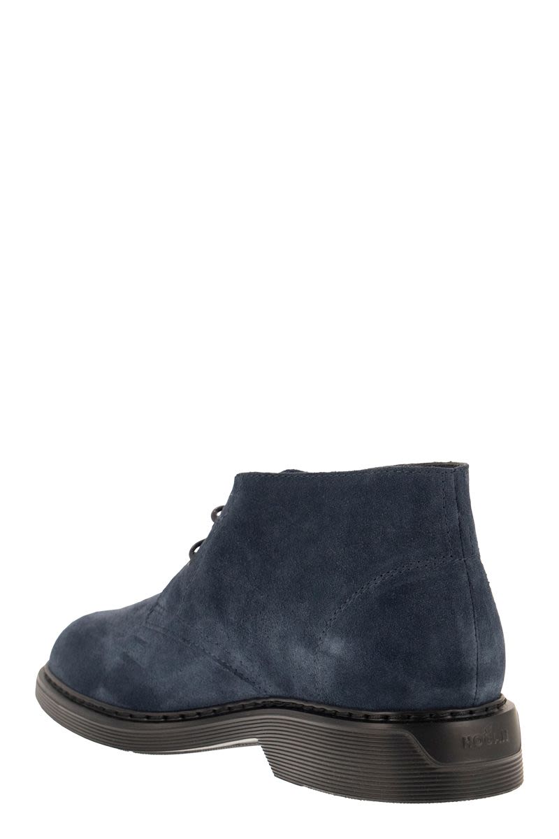 H576 - Suede ankle boots - VOGUERINI