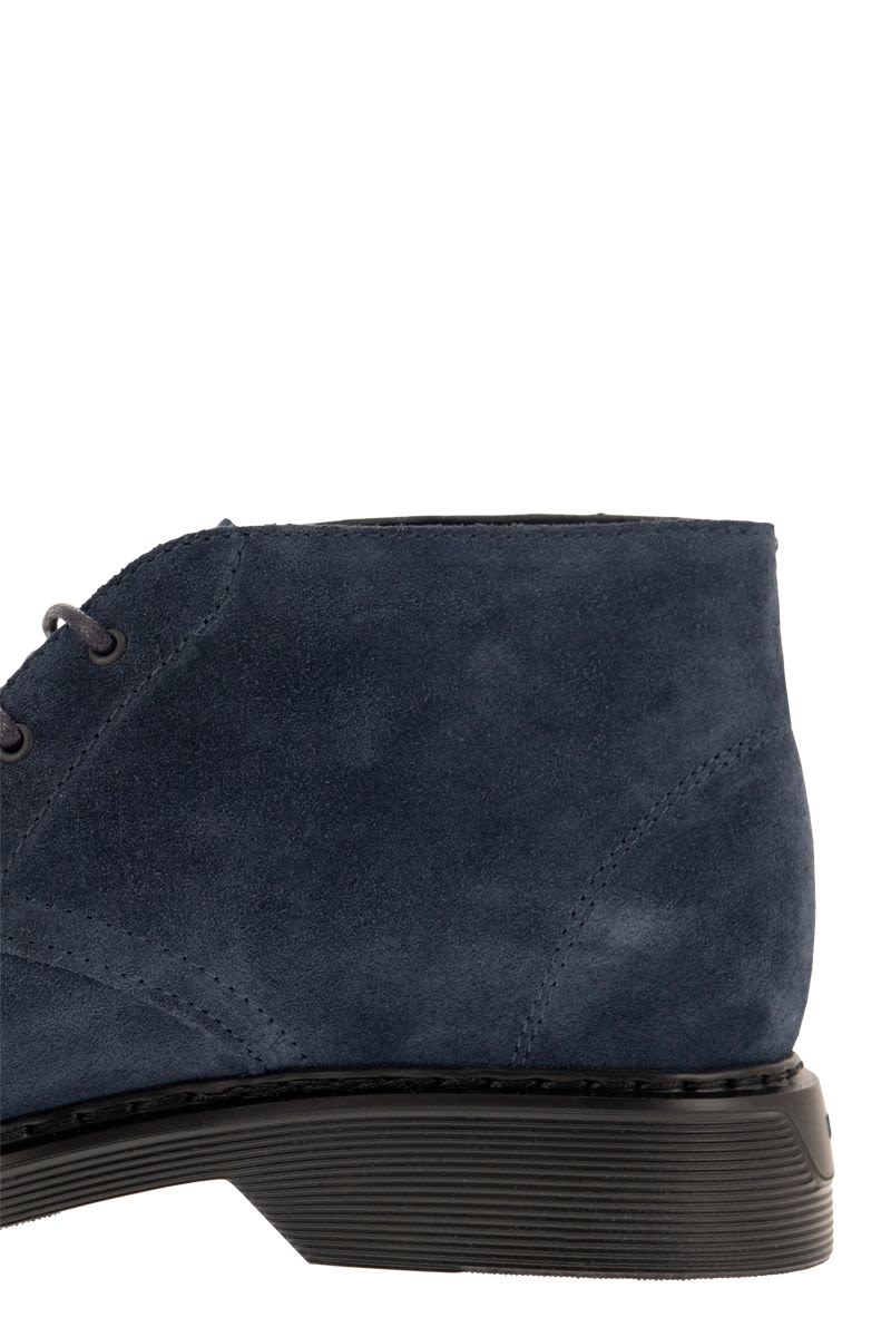 H576 - Suede ankle boots - VOGUERINI