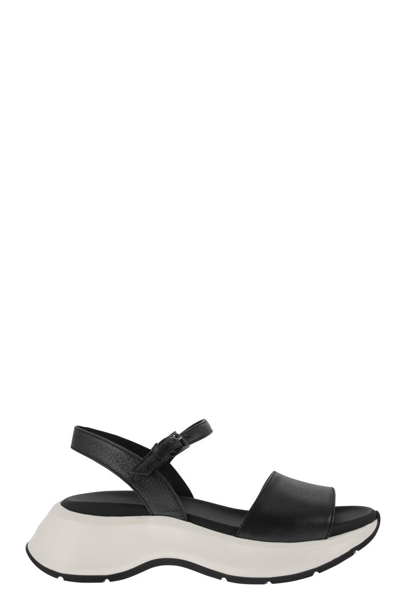 H598 leather sandals - VOGUERINI