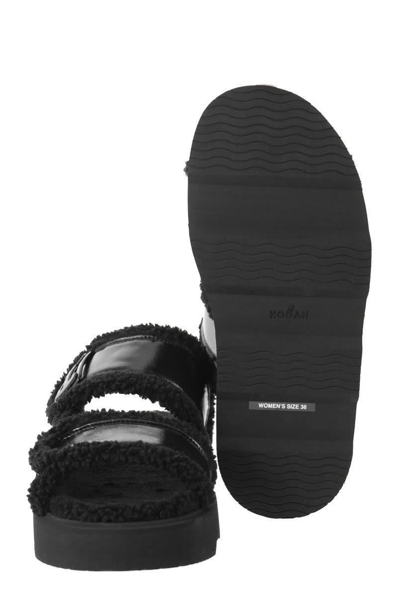 H222 - Sandal with fur - VOGUERINI