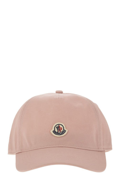 Baseball cap with logo