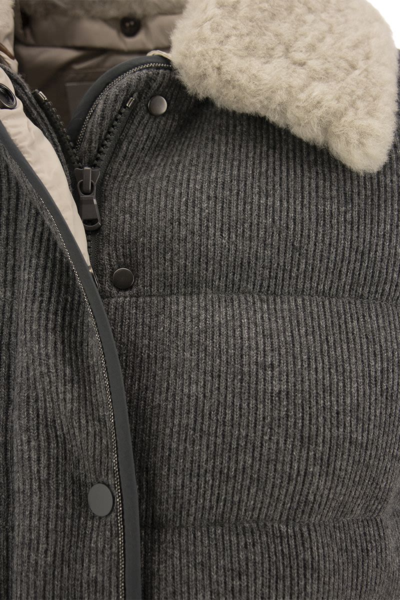 Outerwear in virgin wool with sheepskin collar - VOGUERINI