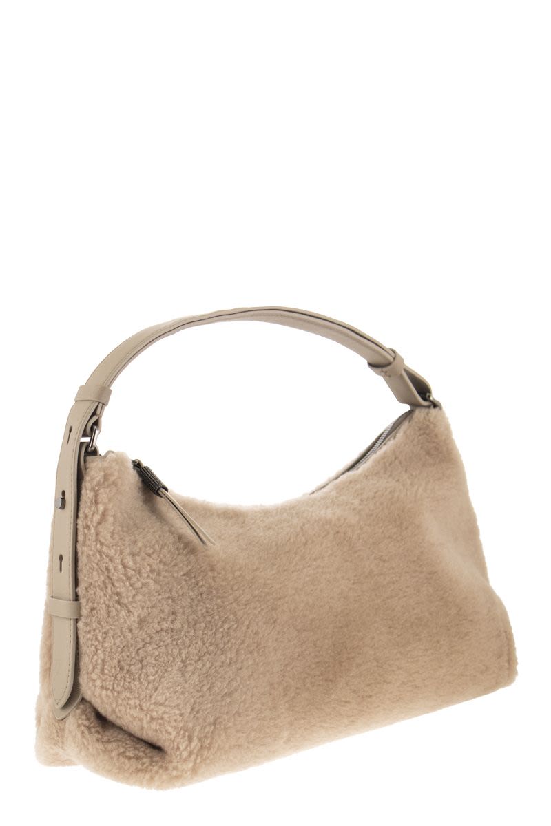 Fleecy bag made of virgin wool and cashmere with necklace - VOGUERINI