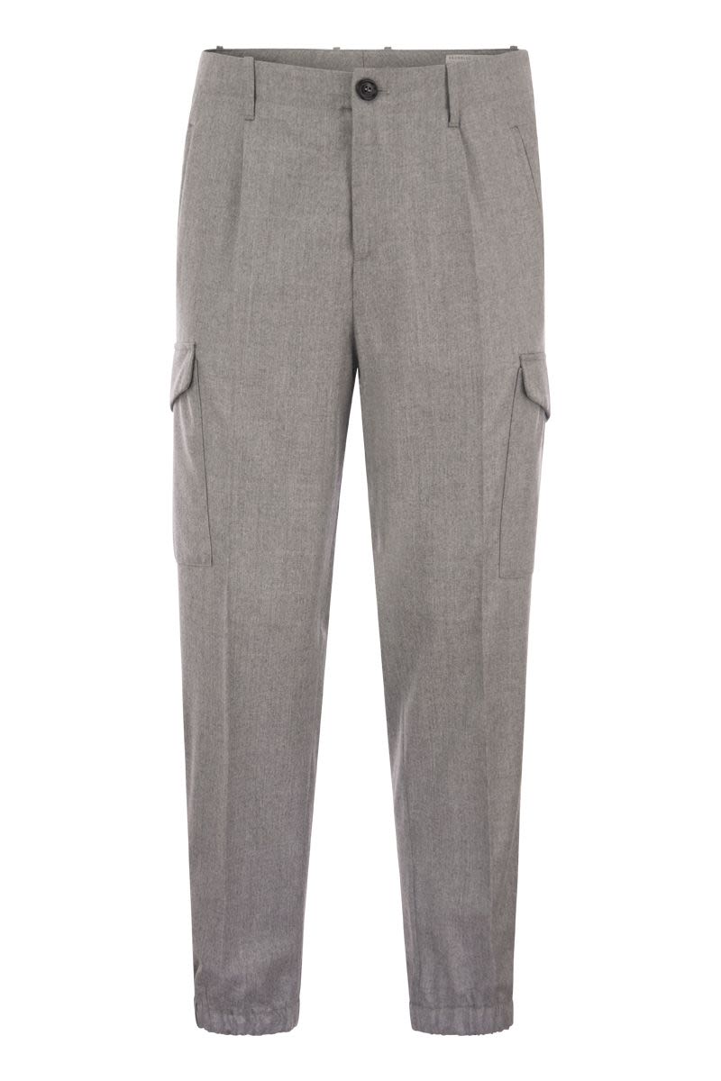 Virgin wool trousers with cargo pockets and bottom zip - VOGUERINI